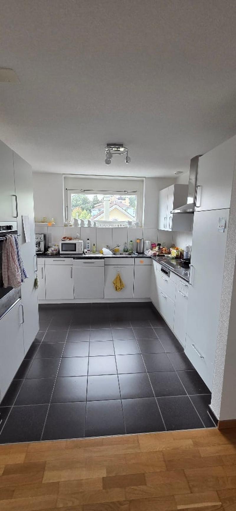 Appartement lumineux dans un emplacement central avec une belle vue (7)
