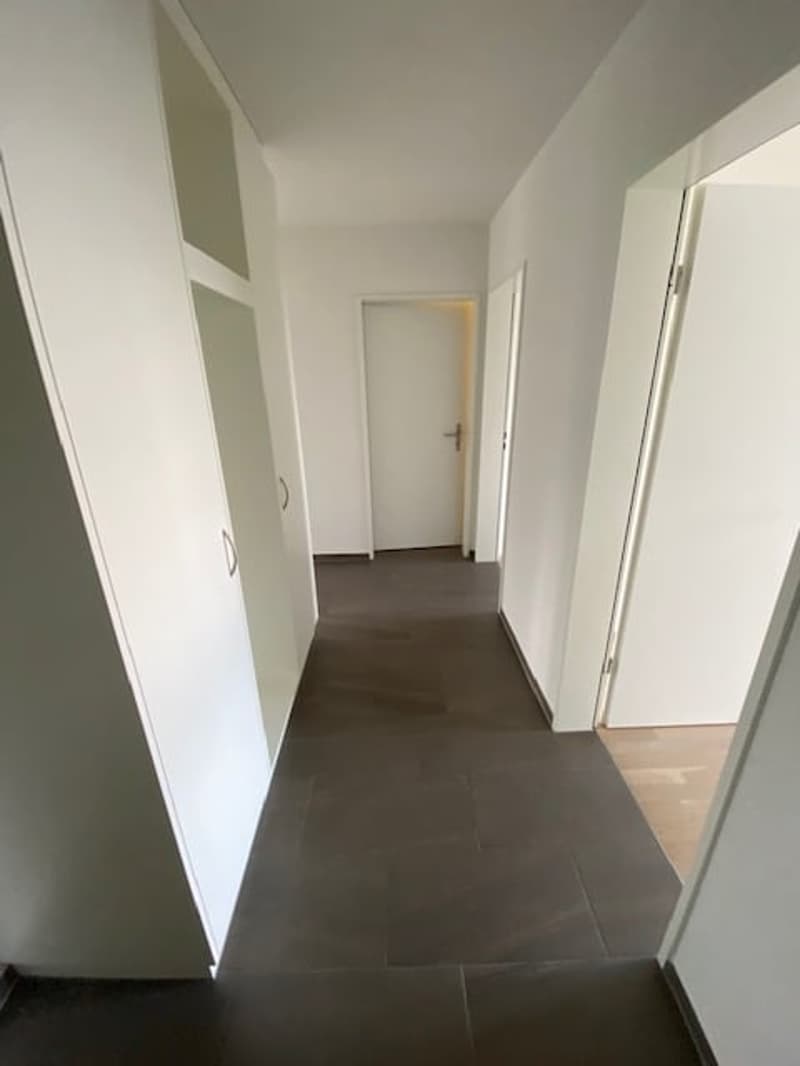 helle, moderne Wohnung mit grossem Balkon (13)
