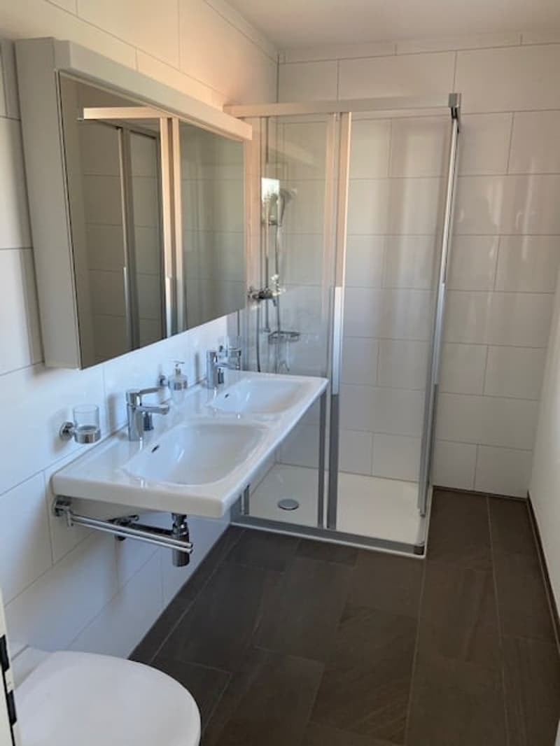 helle, moderne Wohnung mit grossem Balkon (7)