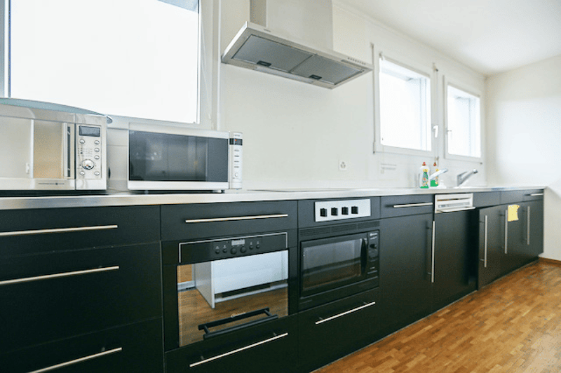 Office or doctor's practice on the attic floor with 163 m2 terrace (4)