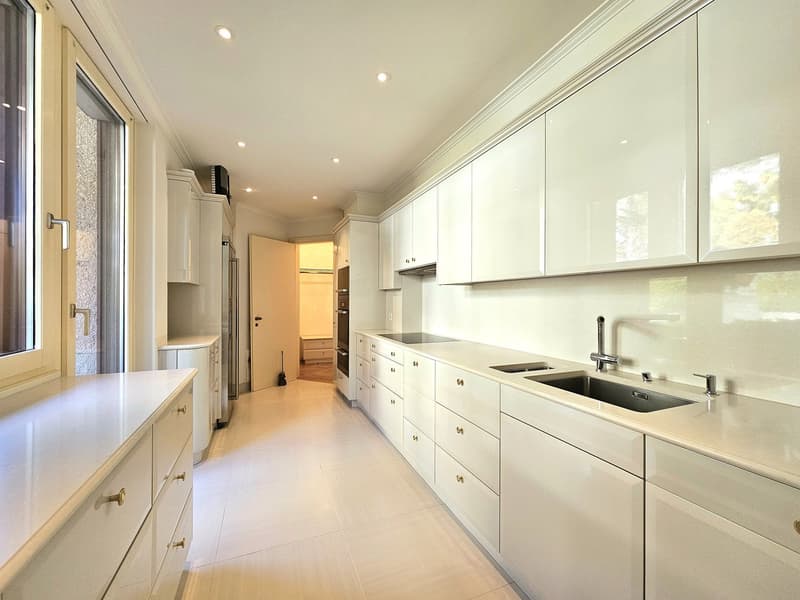 Ruvigliana : Appartement de luxe 5,5 pièces avec vue enchanteuse sur le lac, jardin privé et terrasses (9)