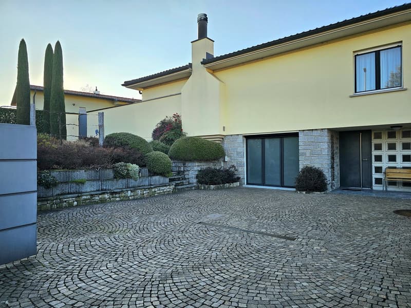 Balerna: Wonderful single-family house surrounded by greenery (15)