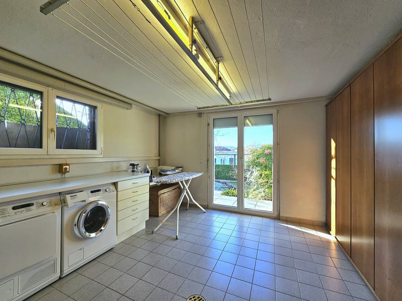 Balerna: Wonderful single-family house surrounded by greenery (12)