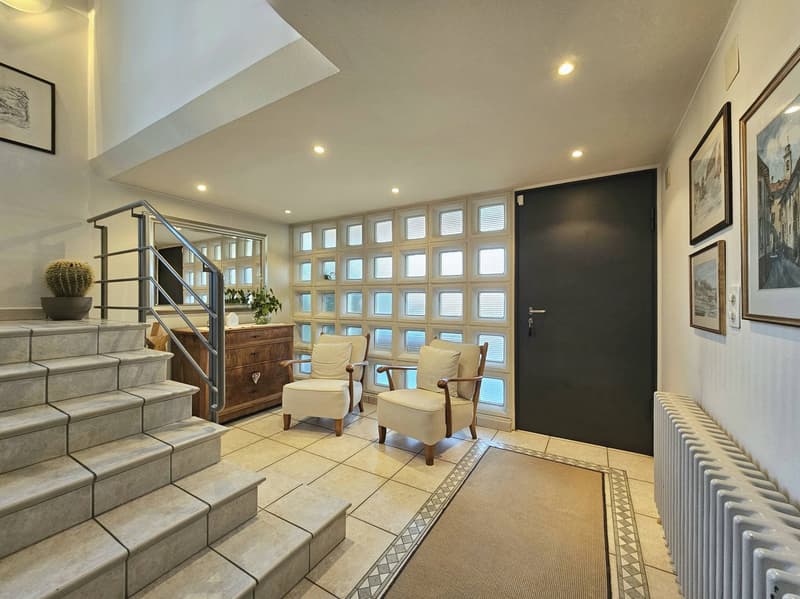 Balerna: Wonderful single-family house surrounded by greenery (10)