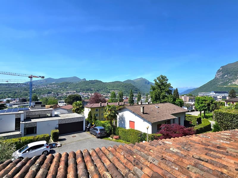 Mendrisio: Delicious single-family semi-detached house with splendid garden and panoramic view (2)
