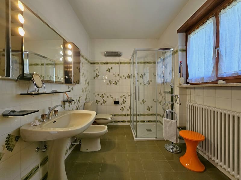 Castel San Pietro Corteglia: important single-family villa with dominant view of the hills (13)