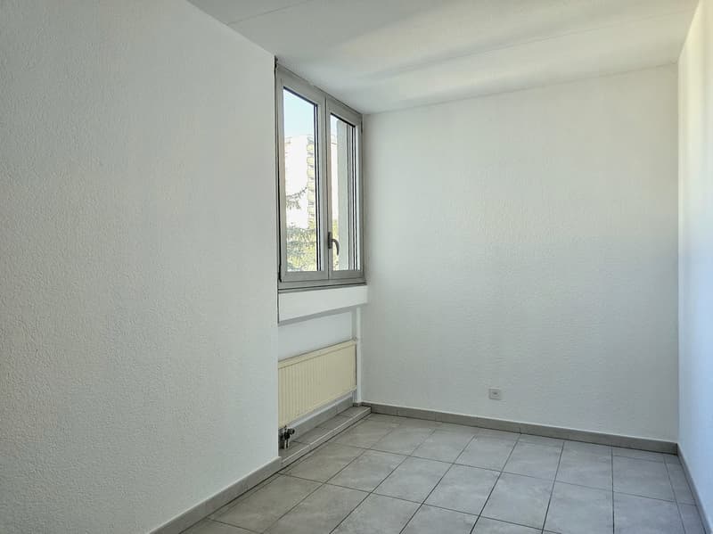 Vacallo: Appartement confortable et lumineux de 5,5 pièces avec vue dominante (10)