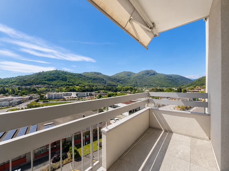 Mendrisio: Affittasi 2 confortevoli appartamenti 3.5 locali rinnovati, in posizione strategica (8)