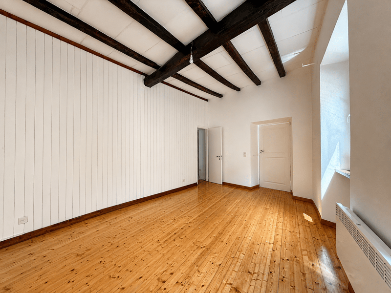 Miete: Gemütliche 2.5-Zimmer-Wohnung im historischen Kern (8)