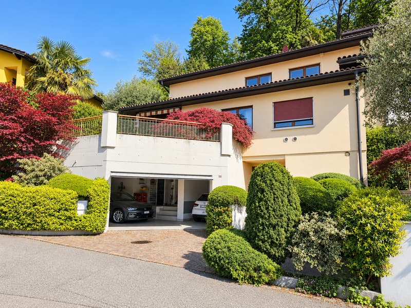 Mendrisio: Deliziosa casa unifamiliare contigua con splendido giardino e vista panoramica (1)