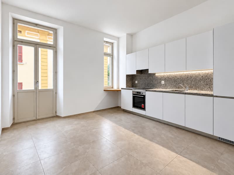 Bellinzona: Affittasi elegante e rinnovato 4.5 locali in stabile d'epoca a due passi dal centro (4)