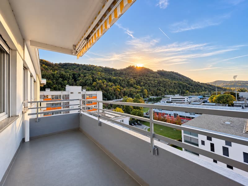 Chiasso: Affittasi rinnovato appartamento 2.5 locali con vista aperta (1)