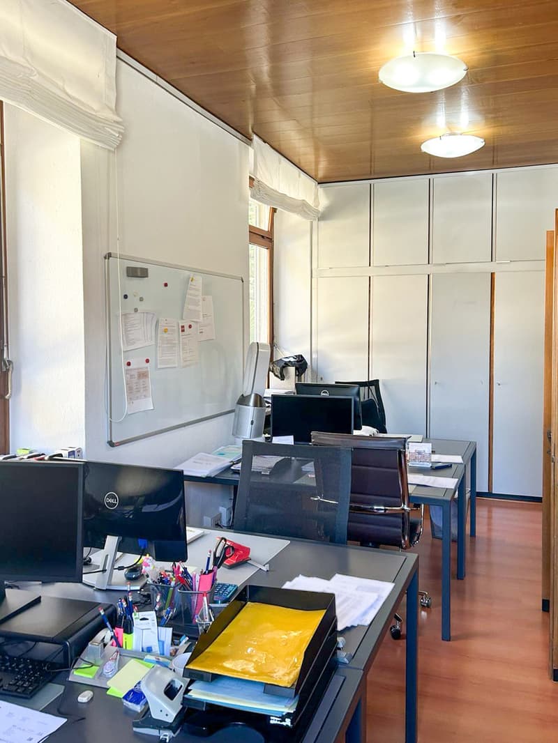 Bureaux modulables avec parking (3)