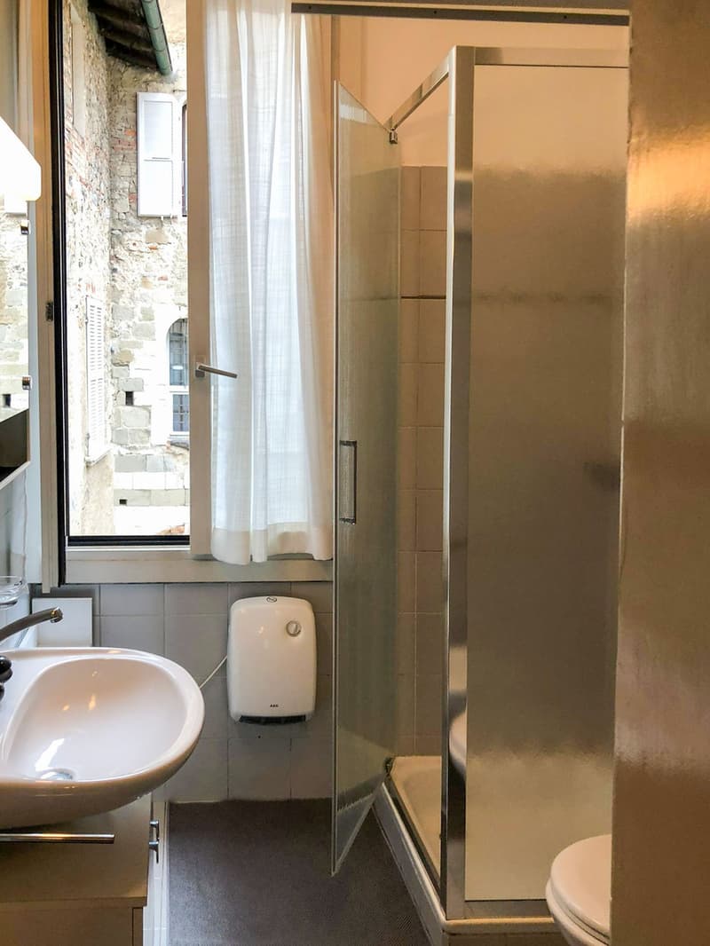 2.5 Room Apartment in Elegant Period Building (8)
