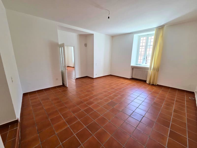 BALERNA - COMMERCIAL PREMISES (1)