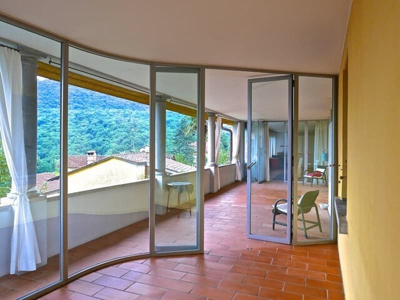 Fascinating House in Courtyard (4)
