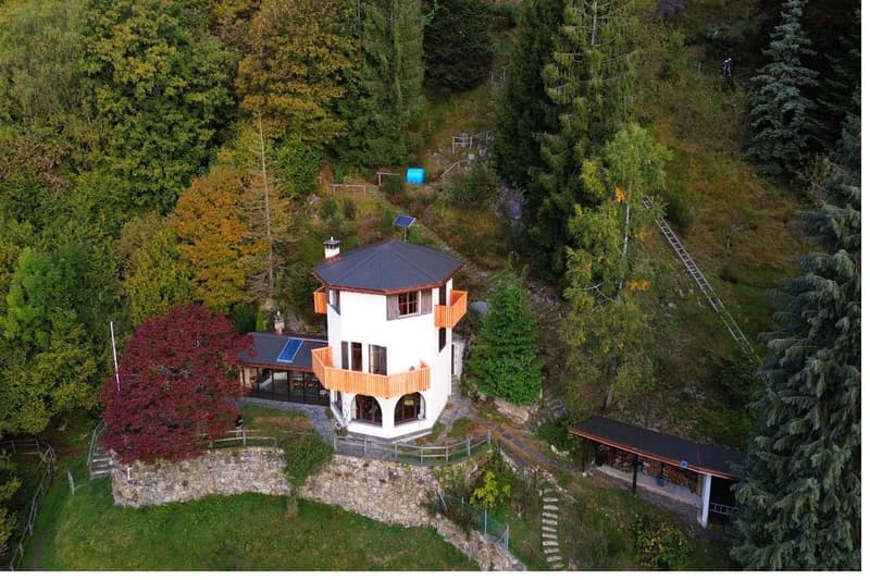 Aussergewöhnliches FERIENHAUS (2)
