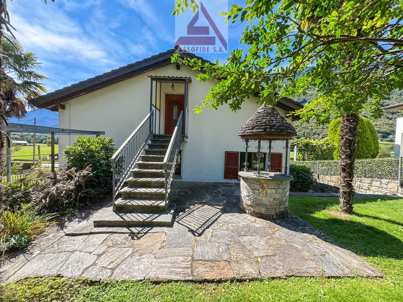 Casa di 10.5 locali / 10.5 - Zimmer - Haus (3)