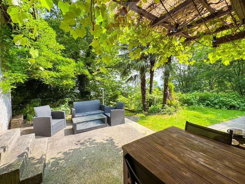 Casa immersa nel verde / Haus mitten im Grünen (13)