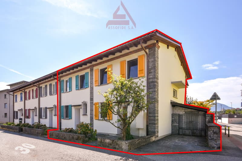 Deliziose casette a schiera a Solduno / Wunderschöne Reihenhäuser in Solduno (12)