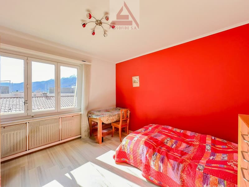Spazioso 5.5 locali con studio separato/Geräumige 5.5-Zimmerwohnung mit separatem Studio (6)