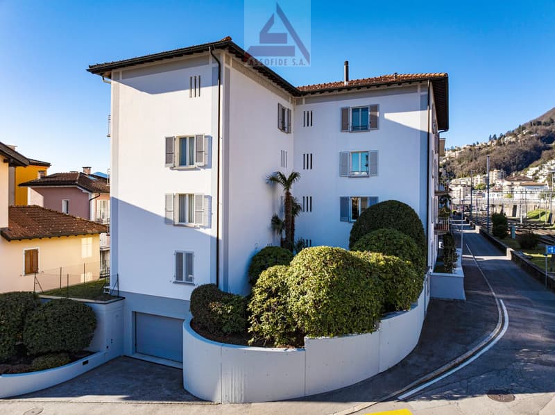 Prestigioso attico di 5.5 locali vista lago/Prestigioses 5.5-Zimmer-Attika mit Seeblick (11)