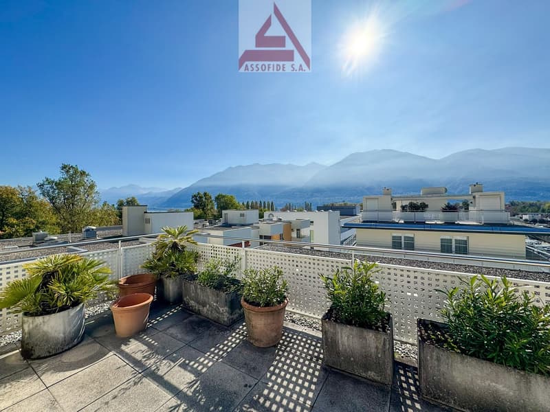 Attico con terrazza panoramica / Attika-Wohnung mit Panoramaterrasse (1)