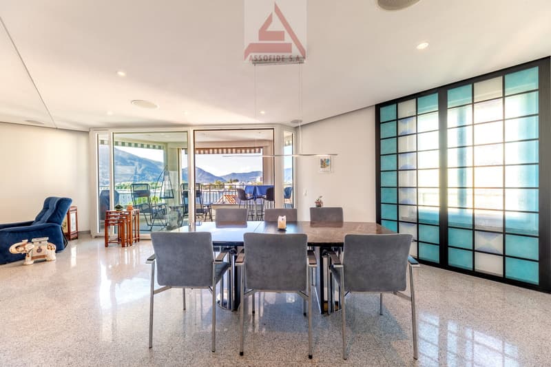 Prestigioso attico di 5.5 locali vista lago/Prestigioses 5.5-Zimmer-Attika mit Seeblick (4)