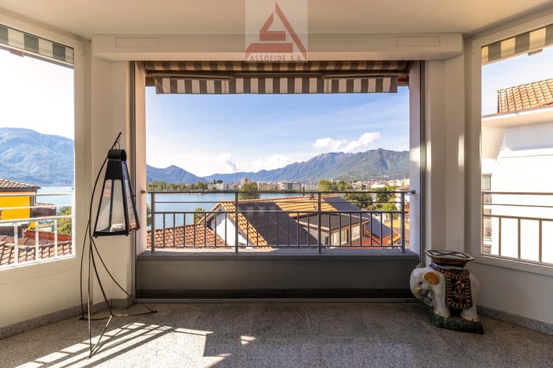 Prestigioso attico di 5.5 locali vista lago/Prestigioses 5.5-Zimmer-Attika mit Seeblick (12)
