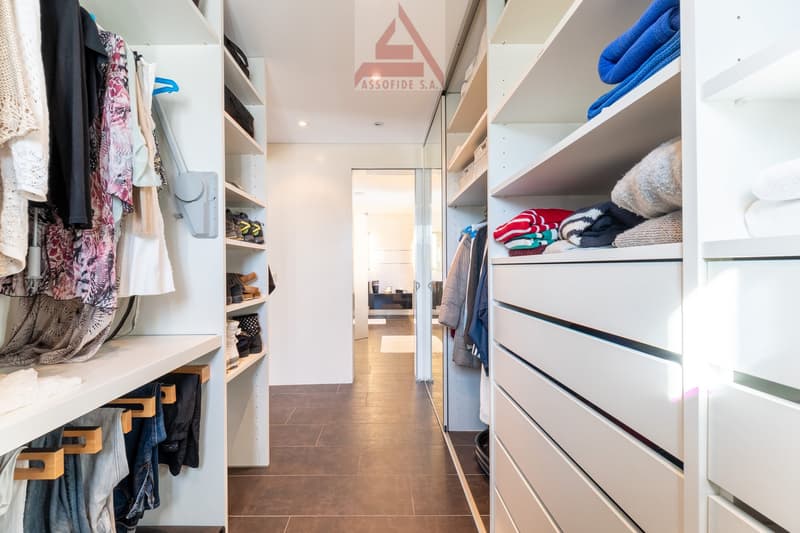 Prestigioso attico di 5.5 locali vista lago/Prestigioses 5.5-Zimmer-Attika mit Seeblick (7)