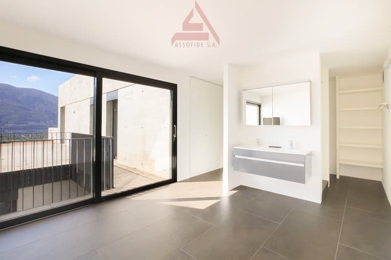 App. con stupenda vista lago / Wohnung mit traumhafter Seesicht (5)