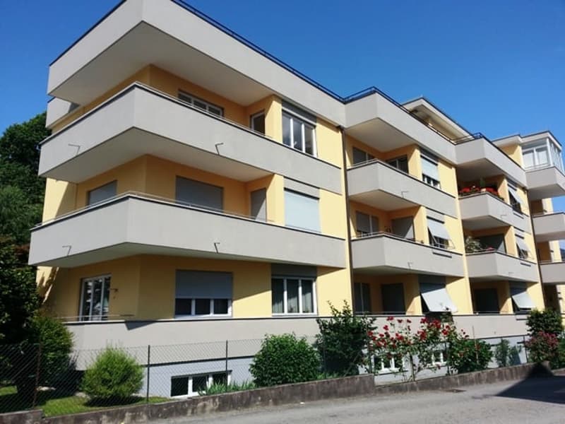 Appartamento 3.5 locali con balcone a Losone (1)