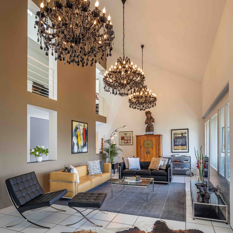 Exclusive Villa with Spectacular Lake and Mountain View (2)