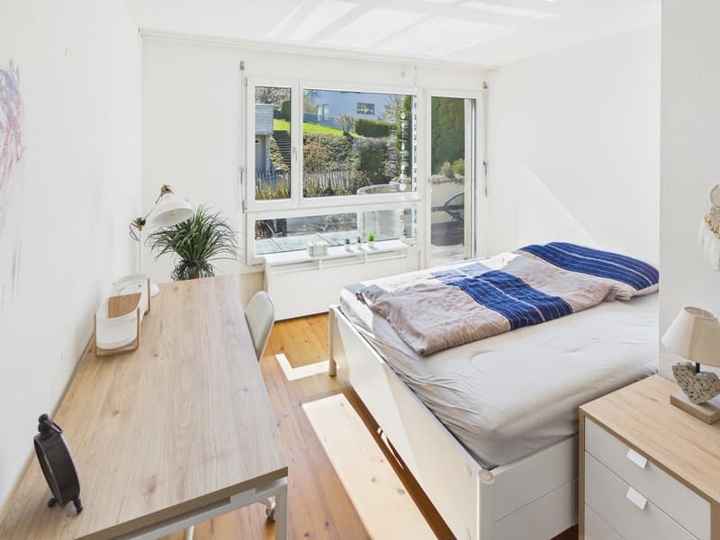 Stylishly renovated 6.5 room row house (7)