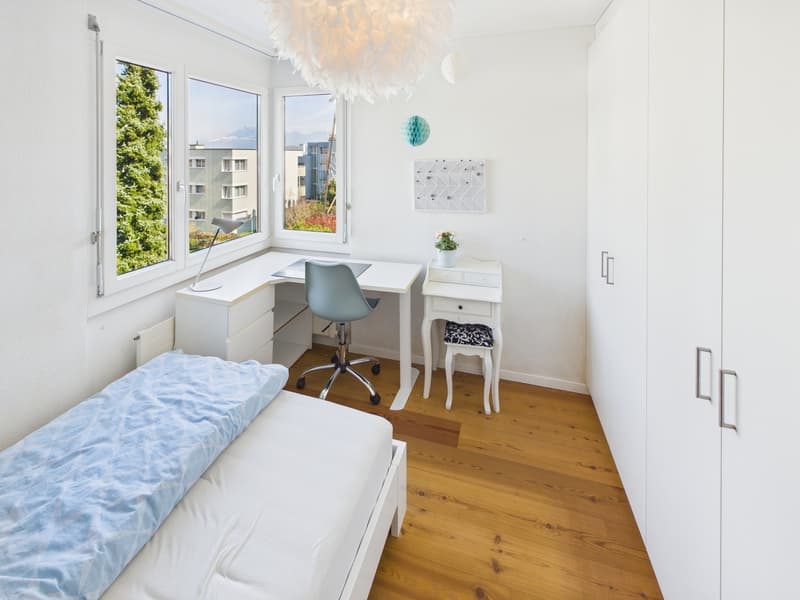 Stylishly renovated 6.5 room row house (13)
