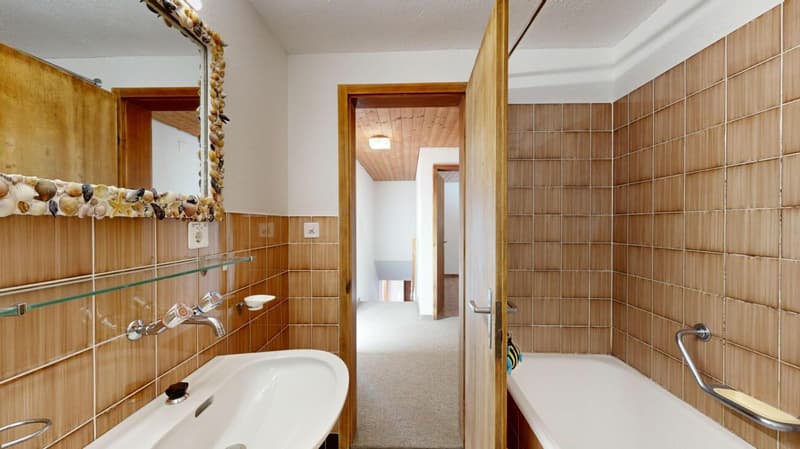 A contatto con la natura: casa familiare a Davos Laret (24)