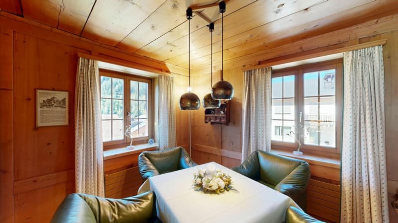 Vivere in un'atmosfera idilliaca in una posizione molto richiesta - Casa multifamiliare affascinante a Klosters (6)