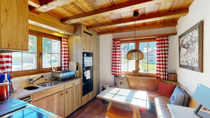 Vivere in un'atmosfera idilliaca in una posizione molto richiesta - Casa multifamiliare affascinante a Klosters (11)