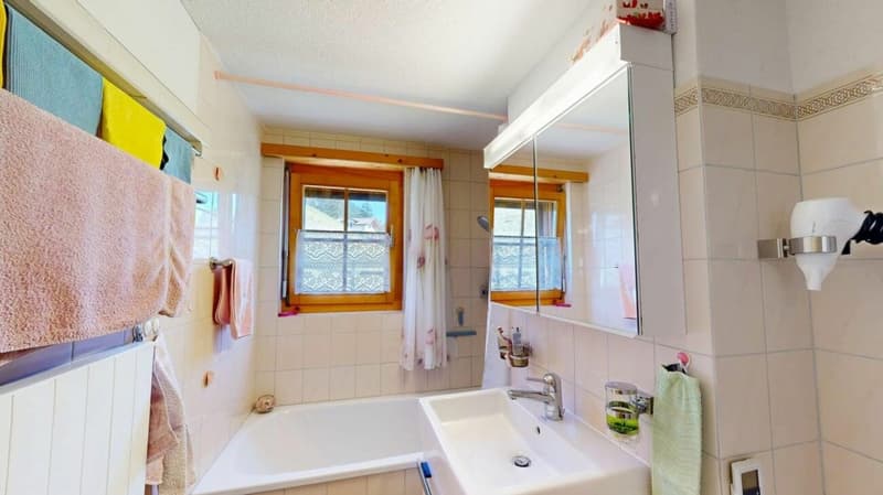 Charming 2.5-room apartment with panorama (7)