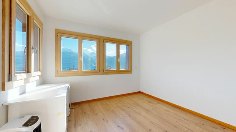 Pany: Sonniges Zuhause mit Garten und Weitblick (18)