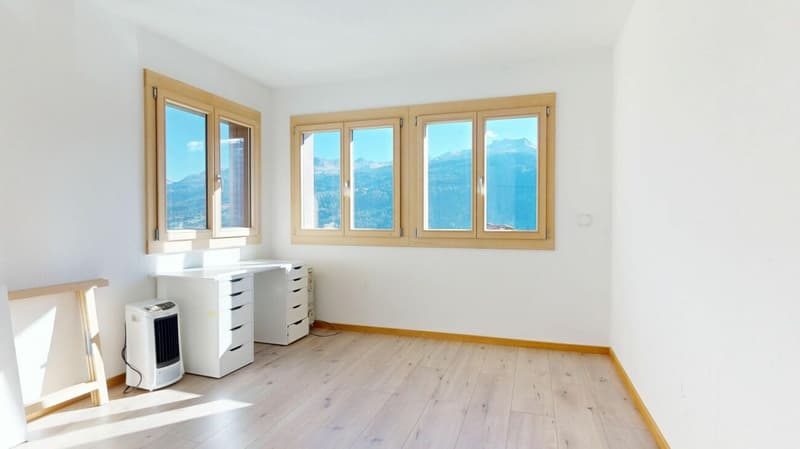 Pany: Sonniges Zuhause mit Garten und Weitblick (16)