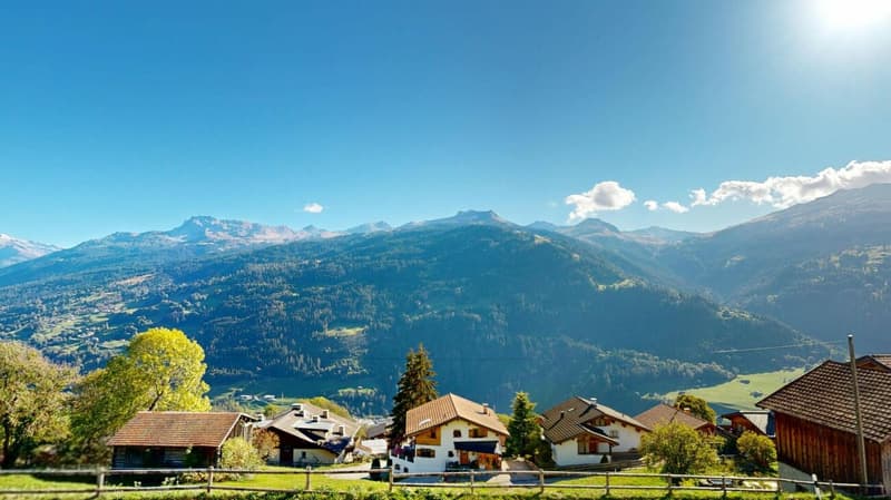 Pany: Sonniges Zuhause mit Garten und Weitblick (6)