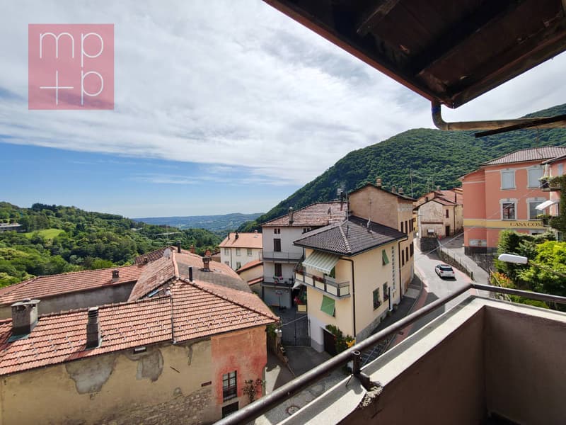 Single-family house - Caneggio (1)