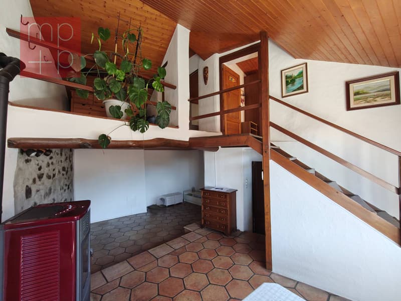 Casa unifamiliare - Caneggio (3)