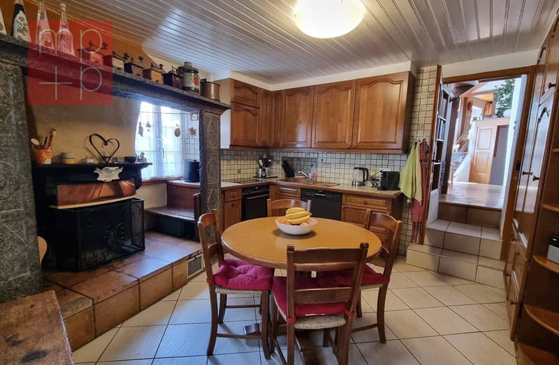 Casa unifamiliare - Caneggio (6)