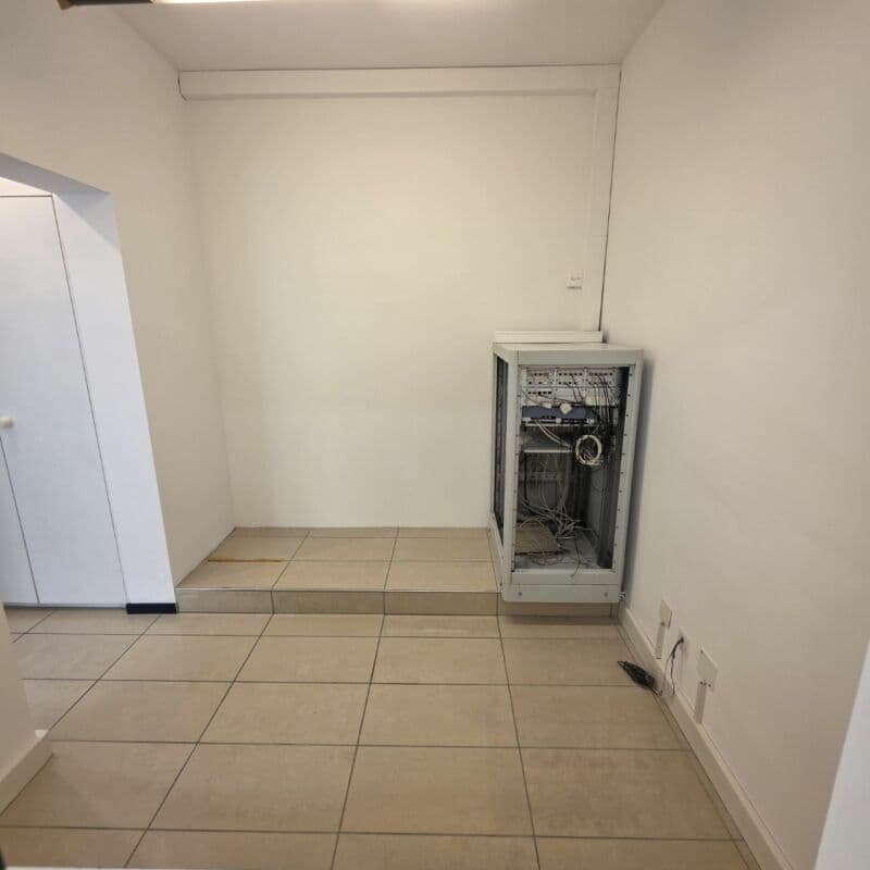 Büro in der Lugano-Innenstadt zu vermieten (6)