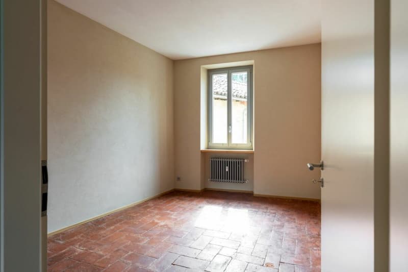Appartement Aranno rénové au 1er étage (7)