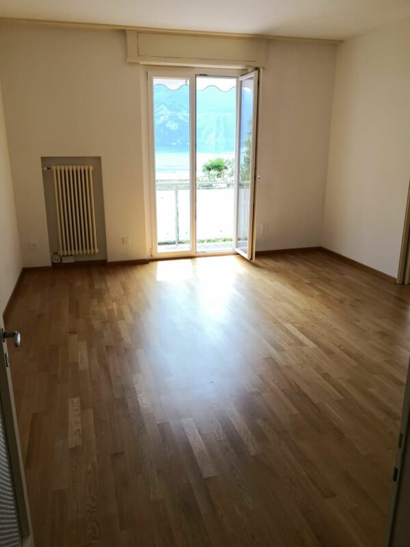 Location d'un appartement de 3 1/2 pièces avec vue sur le lac et à deux pas du LAC (3)