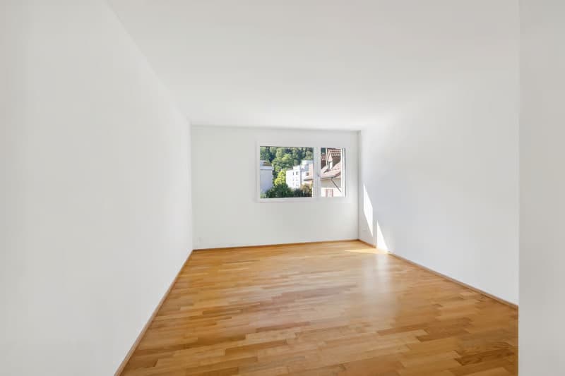 Geräumige 4.5-Zimmer-Wohnung mit Balkon in Baden (11)