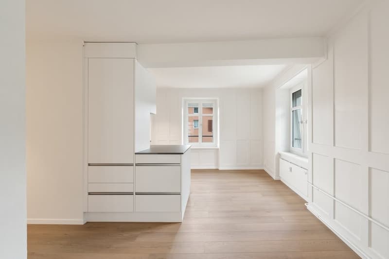 Charmante 1.5-Zimmer-Wohnung mit Balkon im Herzen von Zürich (2)